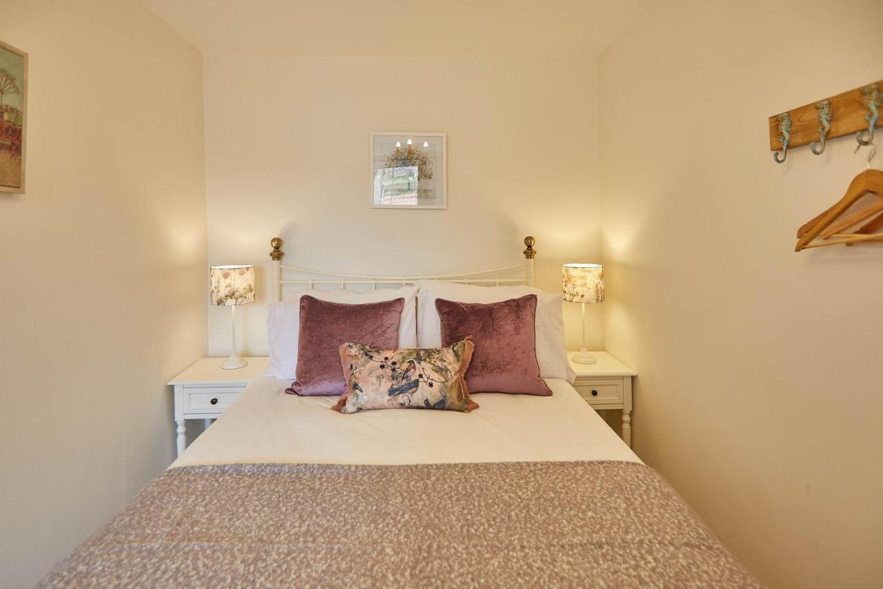 Host & Stay - Adventure House Whitby Ngoại thất bức ảnh